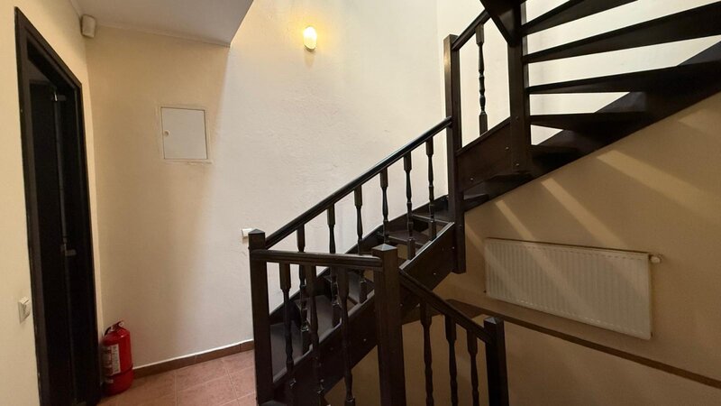 Uranus birou de inchiriat